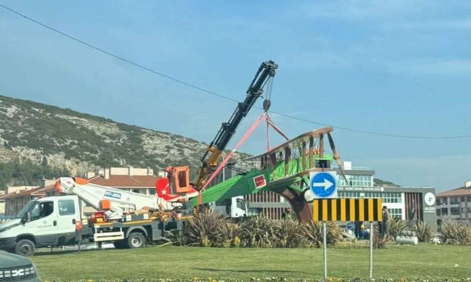 Menteşe’de İsmet Tayyaresi Maketi Yeni Yerine Taşındı 1
